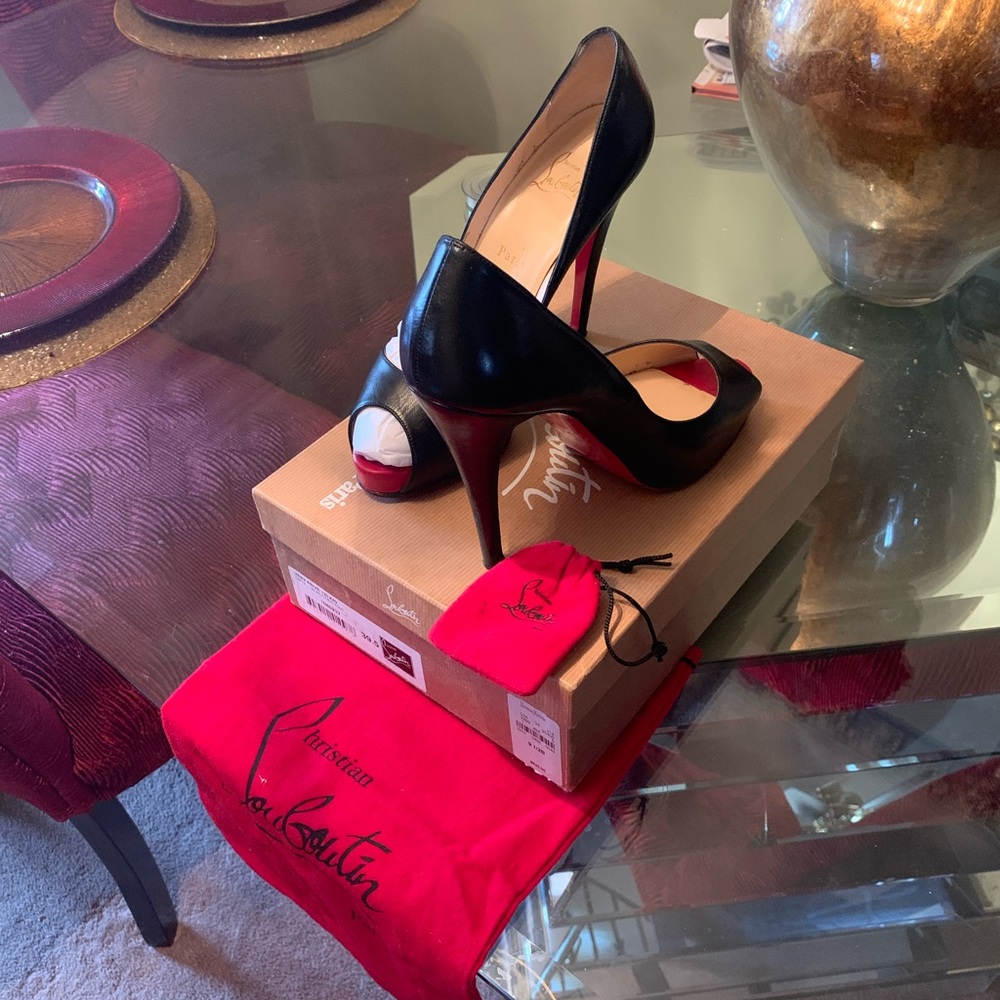 Christian Louboutin Very Prive